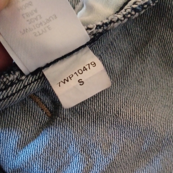 A Lucky Brand Tomboy Trucker Blue Denim Jean Jacket - Picture 16 of 16